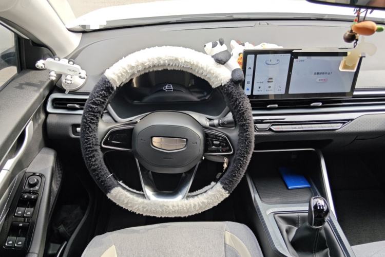 Used Geely Auto Emgrand 2025 4th Generation 1.5L Manual – Dragon Edition