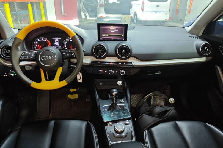 Used Audi Q2L 2021 35 TFSI Progressive Dynamic Edition Center Console