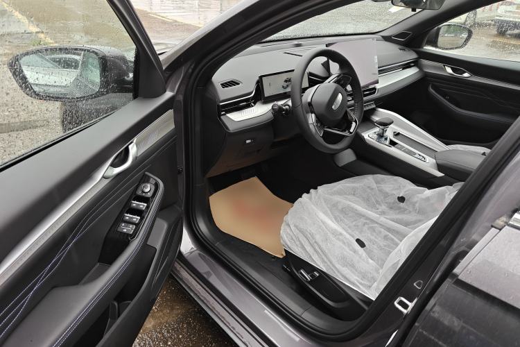 Used Geely Auto Preface 2025 Dongfang Yao 1.5TD Kunlun Edition Driver Seat