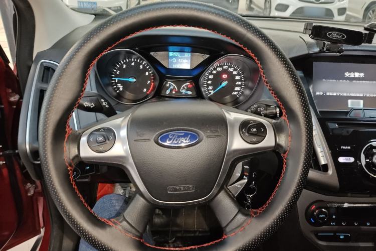 Used Ford Focus 2012 Hatchback 1.6L Automatic Fashion Edition
