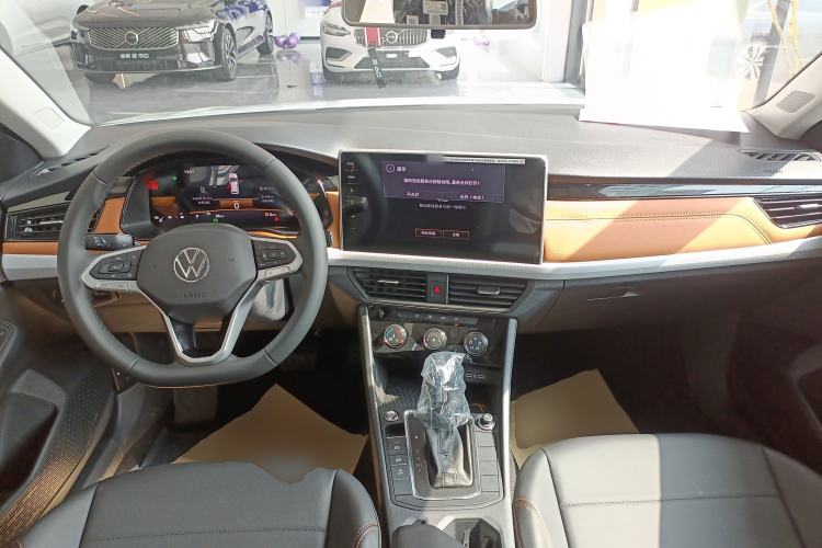 Used Volkswagen Bora 2025 Facelifted 200TSI DSG Yuexing Navigation Edition
