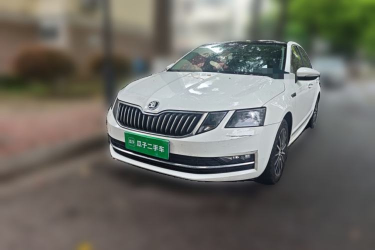 Used Skoda Octavia 2018 1.6L Automatic Luxury Edition