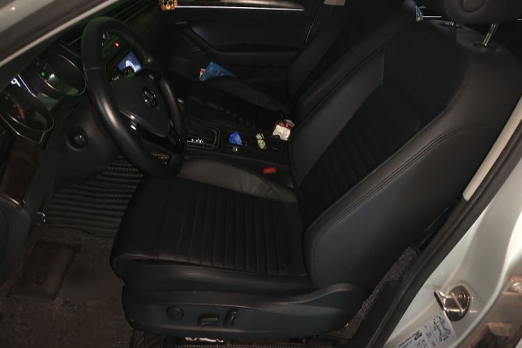 Used Volkswagen Magotan 2018 Facelift 330TSI DSG Luxury Model Left Front Seat