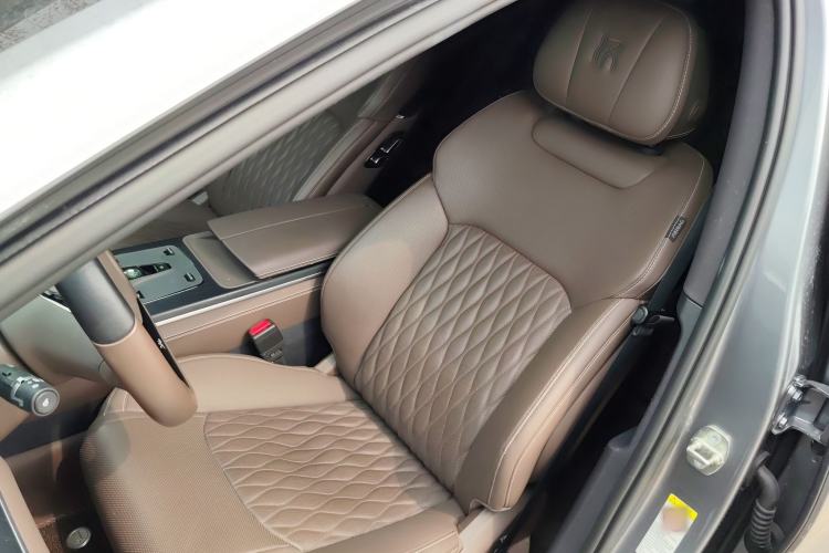 Used BYD Han 2023 DM-i Champion Edition 121KM Prestige Model
