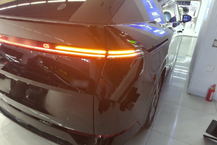 Used XPeng X9 2024 702 Ultra-Long Range Max