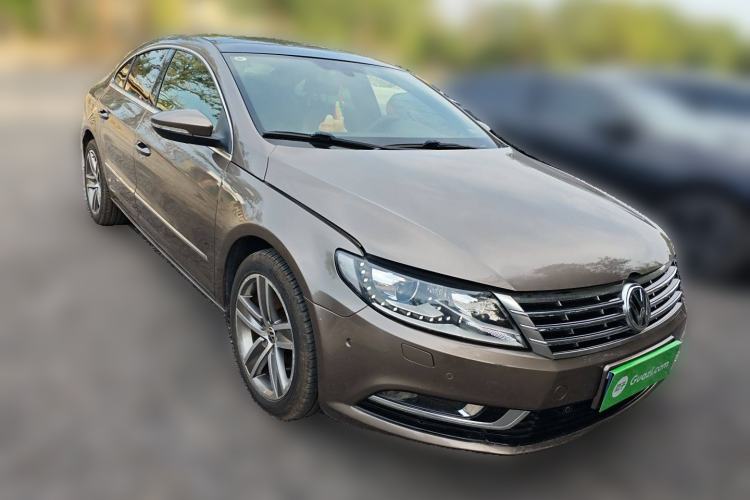 Used Volkswagen FAW-Volkswagen CC 2013 1.8TSI Luxury Model Front Right 45 Deg
