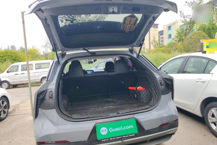 Used Venucia V 2021 260T Idol Edition
