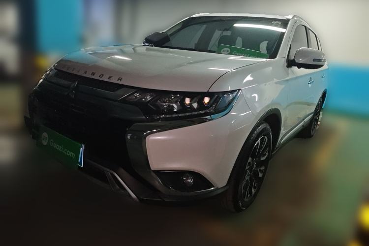 Used Mitsubishi Outlander 2020 2.4L 4x4 Zhi Xiang Edition 5 Seats