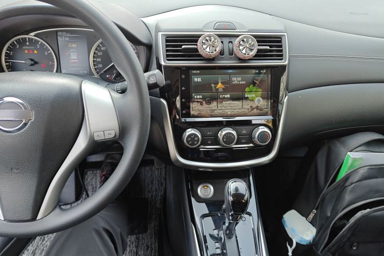 Used Nissan Tiida 2019 1.6L CVT Smart Enjoyment Version China VI Standard
