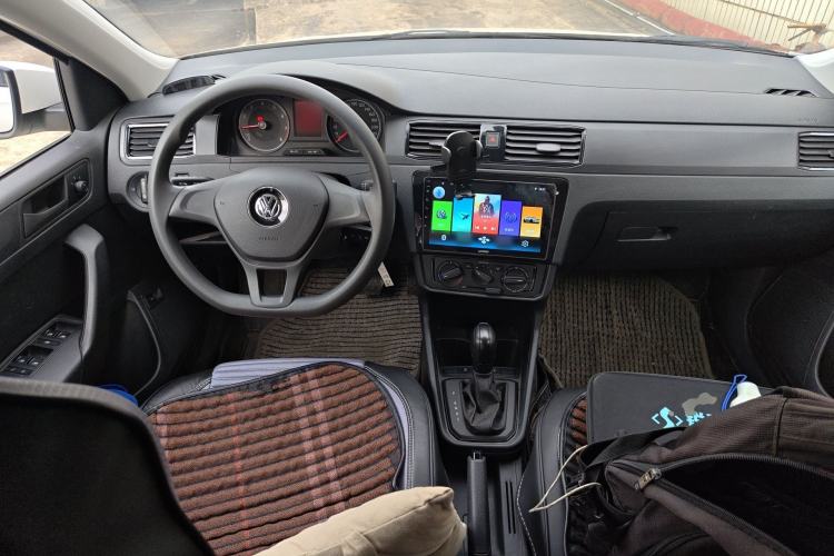 Used Volkswagen Santana 2021 1.5L Automatic Fashion Edition Center Console