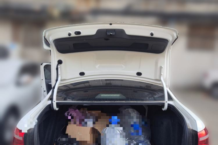 Used Volkswagen Lavida 2013 Restyled Classic 1.6L Manual Comfort Edition Trunk