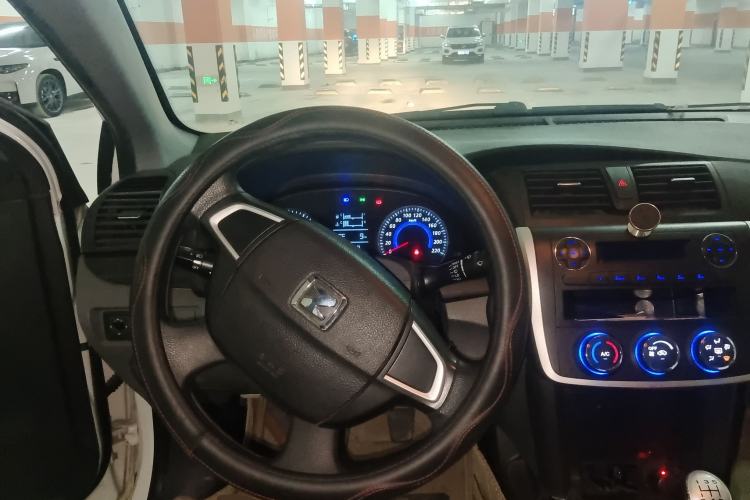 Used Zotye Z300 2012 1.5L Manual Elite Edition