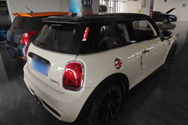 Used MINI 2019 2.0T COOPER S Classic Edition
