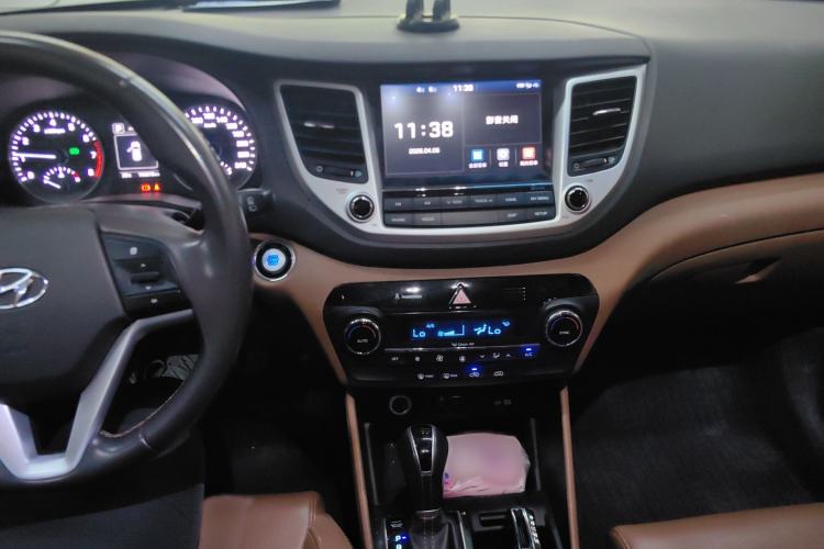 Used Hyundai Tucson 2015 1.6T Dual-Clutch Two-Wheel-Drive Leading Model