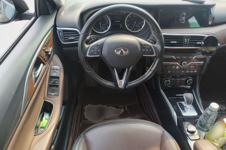 Used Infiniti QX30 2017 2.0T Four-Wheel Drive Sport Edition