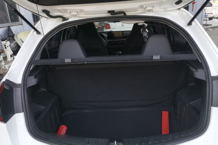 Used Livan X3 PRO 2022 1.5L Manual Little Cutie Trunk