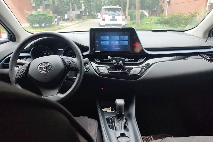 Used Toyota IZOA 2021 2.0L Enjoy Edition
