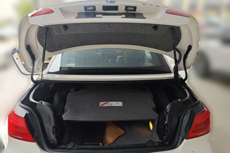 Used BMW 3 Series 2011 320i Convertible Coupe Trunk