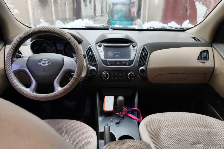 Used Hyundai ix35 2013 2.0L Automatic Two-Wheel Drive Comfort GL China V Standard