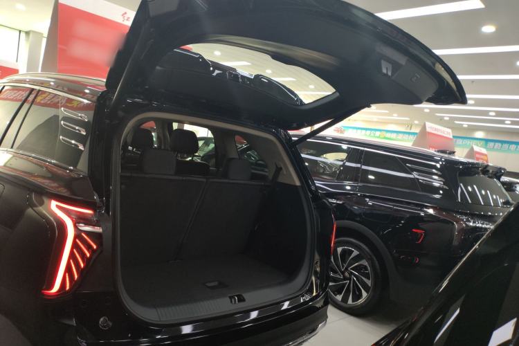 Used Hongqi HS7 PHEV 2024 2.0T PHEV Four-Wheel Drive Flagship Edition 6 Seats
