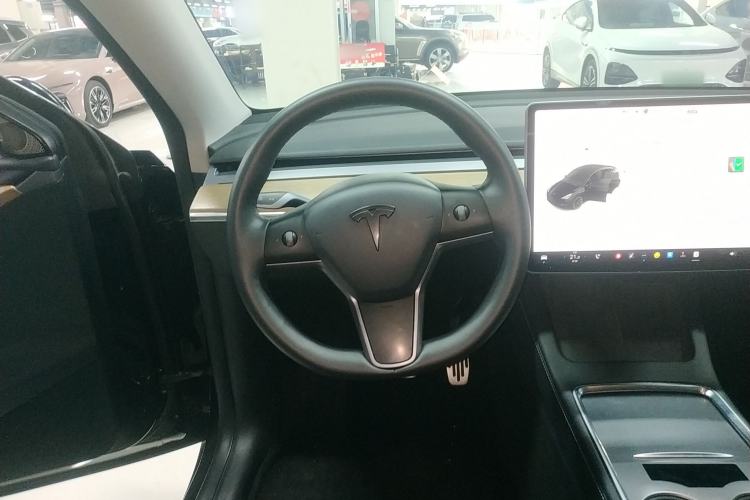 Used Tesla Model Y 2021 Long-Range All-Wheel-Drive Version