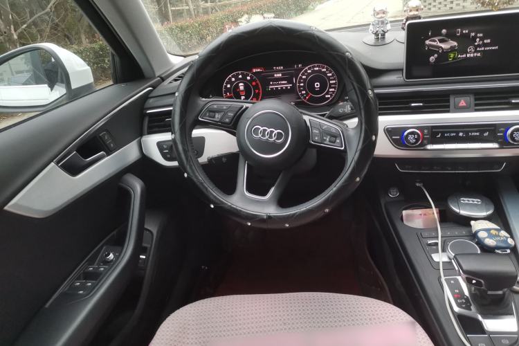 Used Audi A4L 2018 30th Anniversary Edition 40 TFSI Fashion Model