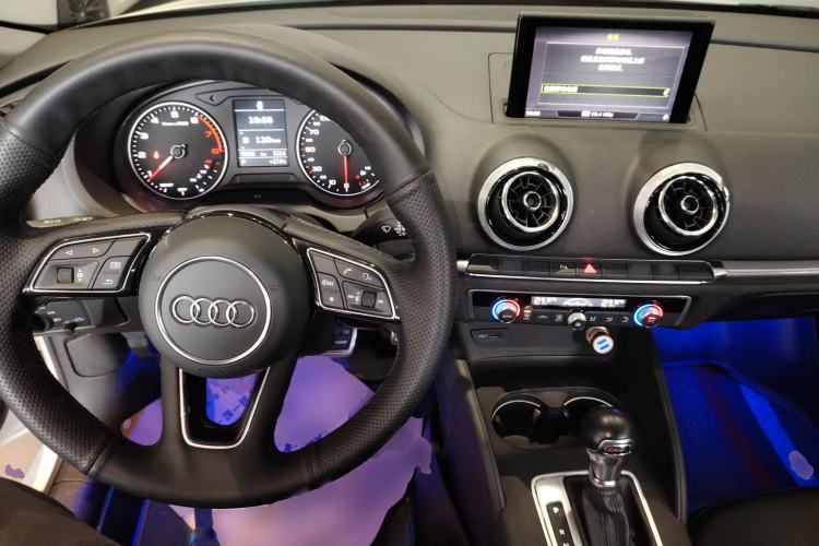 Used Audi A3 2018 30th Anniversary Edition Limousine 35 TFSI Style Model Center Console