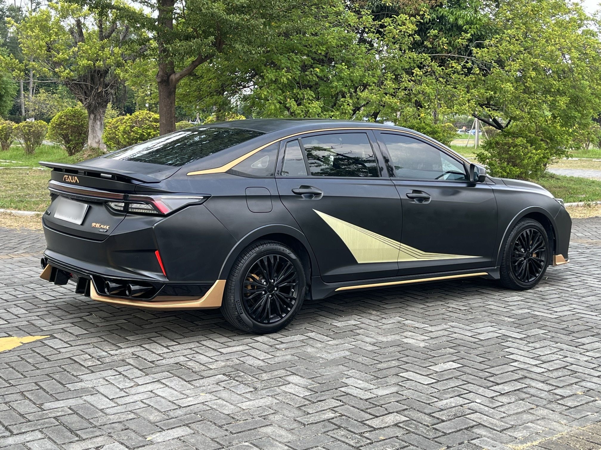 Dongfeng Aeolus Yixuan MAX 2021 1.5T Nightbreak Dawn Edition — снимка 16