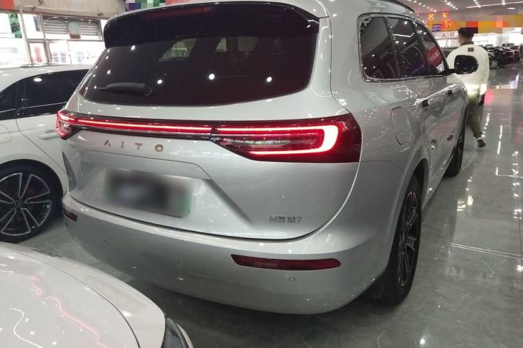 Used Hima AITO M7 2024 1.5T Intelligent Driving All-Wheel Drive Pro Version 5 Seats Ternary Lithium Battery
