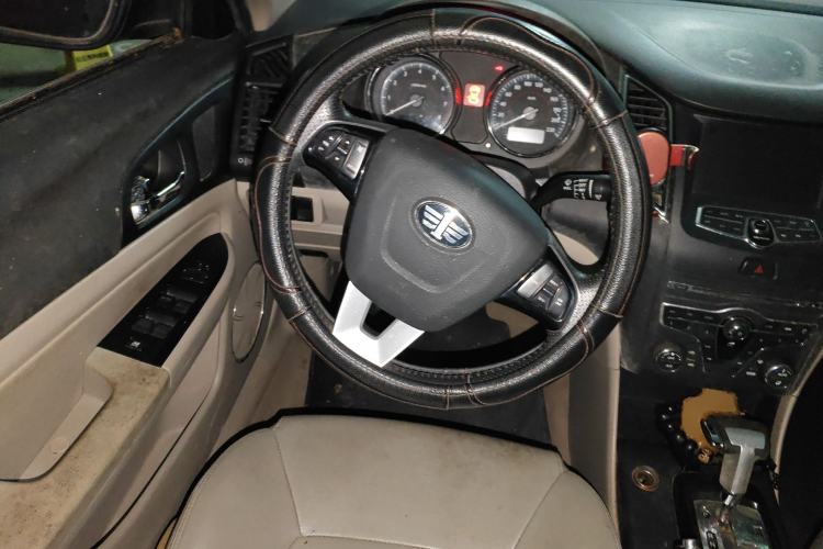 Used Bestune B50 2013 1.6L automatic luxury version