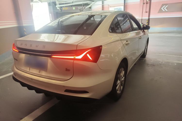 Used Roewe i5 2026 Model 1.5L Manual Comfort Version
