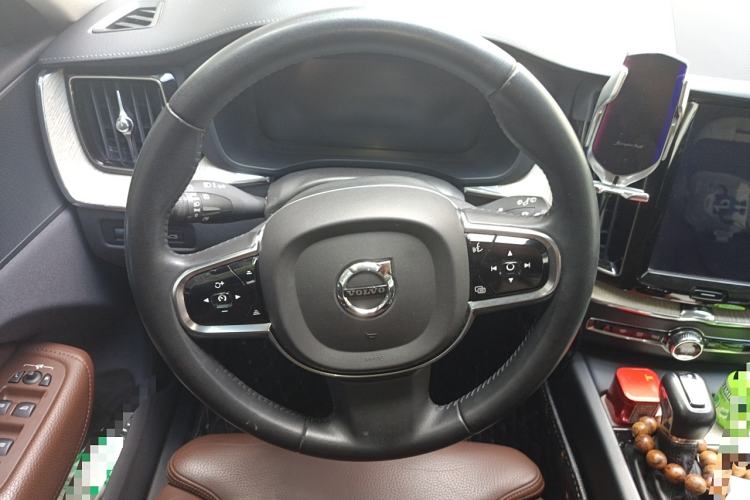 Used Volvo XC60 2020 T5 4x4 Smart Luxury Edition