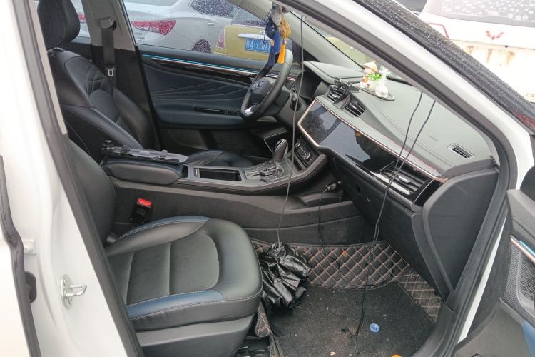 Used Geely Auto Emgrand GL 2021 UP 1.4T CVT Luxury Edition
