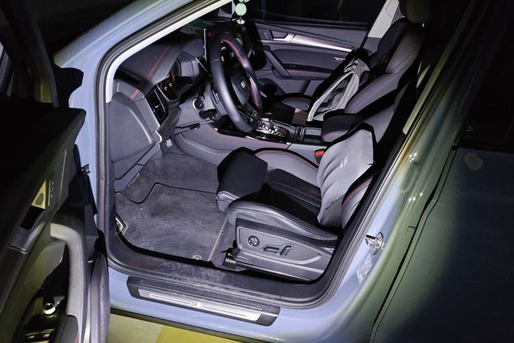 Used Audi Q5L 2022 40T RS Package Performance Model