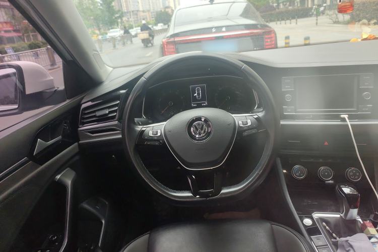 Used Volkswagen Sagitar 2020 280TSI DSG Comfort Version China VI Standard Steering Wheel