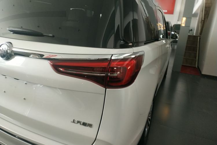 Used Buick GL8 2023 ES Lu Zun Deluxe Model
