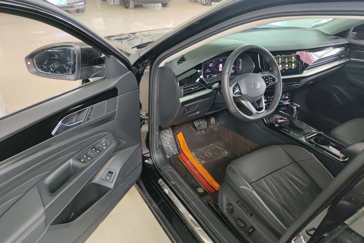 Used Volkswagen Passat 2022 330TSI Luxury Edition
