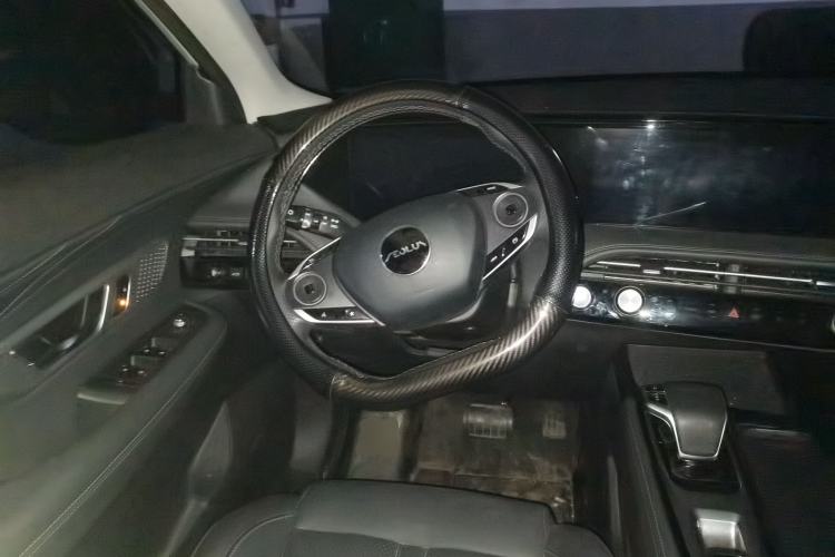 Used Dongfeng Aeolus Huge 2022 Mach Dual-Motor 1.5T MHD Dare-to-Dream Edition Steering Wheel