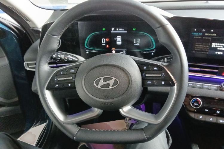 Used Hyundai Elantra 2023 1.5L CVT LUX Prestige Edition