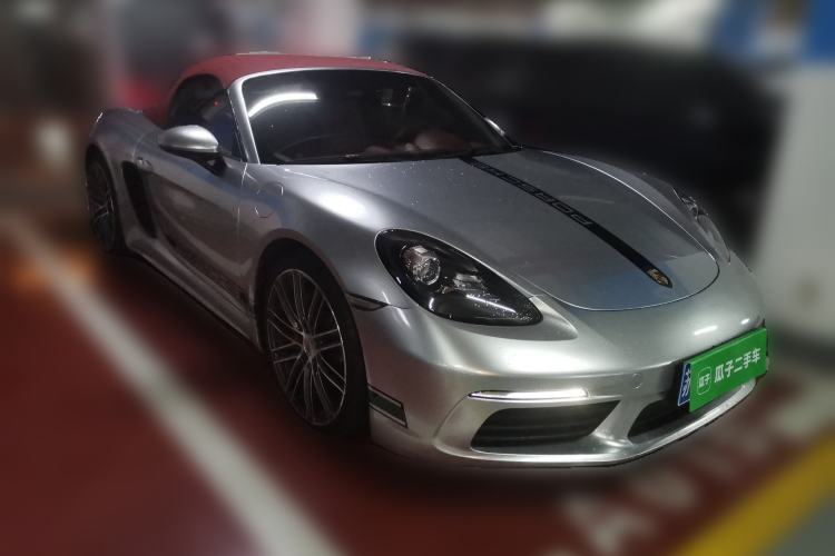 Used Porsche 718 2020 Boxster 2.0T Front Right 45 Deg