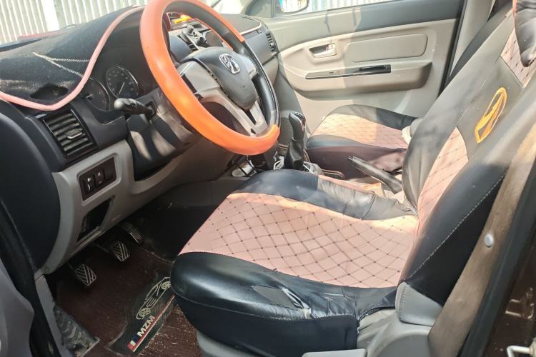 Used BAIC Weiwang M20 2014 1.5L practical type BJ415A Left Front Seat