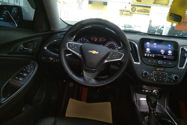 Used Chevrolet Malibu XL 2022 535T Automatic Sport Edition Steering Wheel