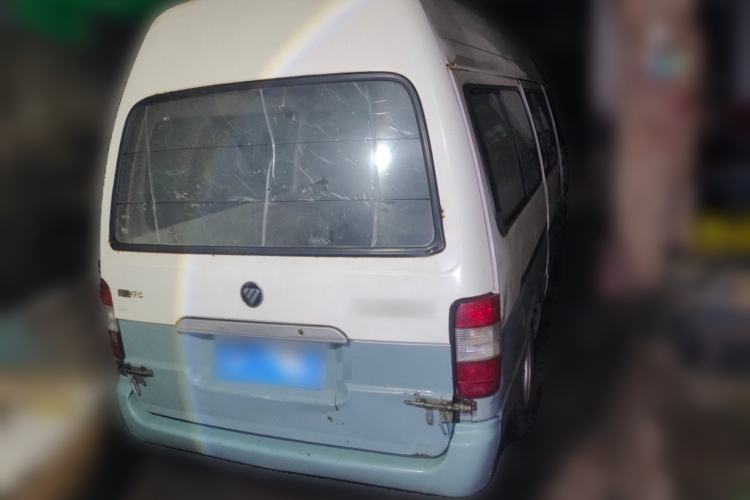 Used Foton Scenic 2014 2.0L Express Classic Short-Wheelbase High-Roof 4Y20M
