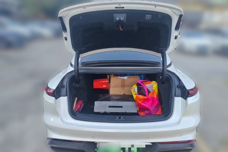 Used IM L7 2022 Dynamic Model Trunk