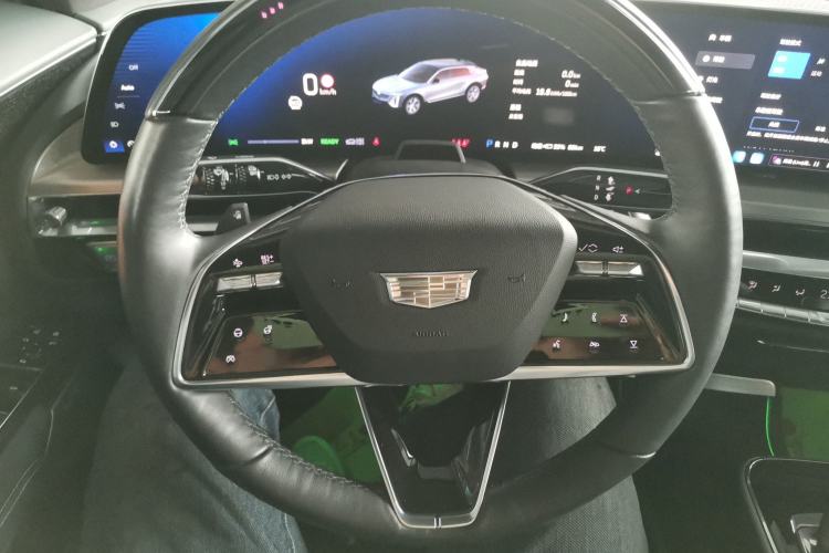 Used Cadillac LYRIQ 2022 Four-Wheel-Drive High-Performance Deluxe Edition Steering Wheel