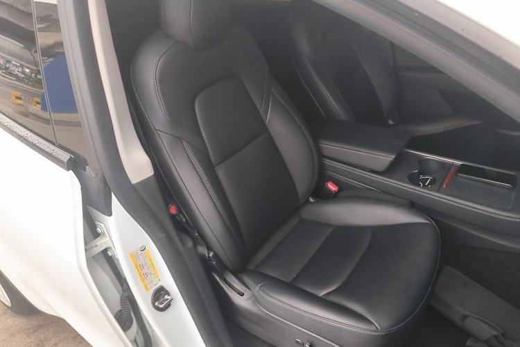 Used Tesla Model Y 2021 Long-Range All-Wheel-Drive Version