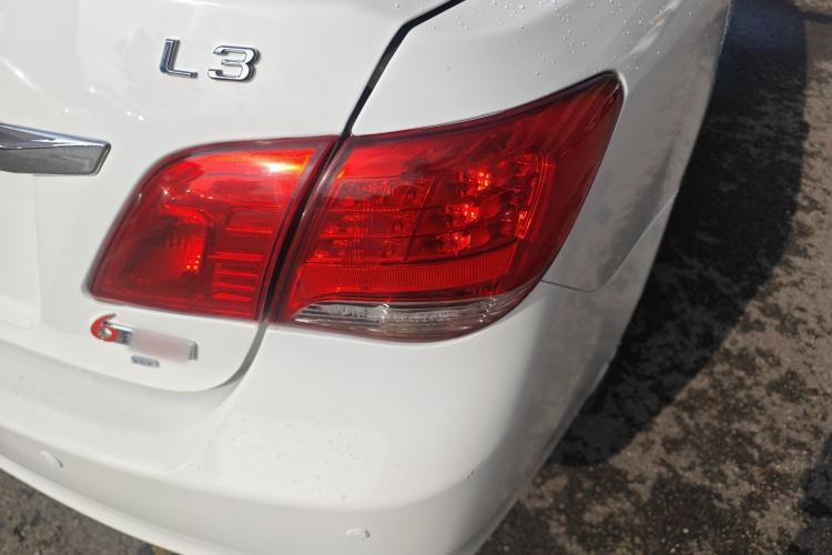 Used BYD L3 2015 Energy-Saving Edition 1.5L Automatic Prestige Model
