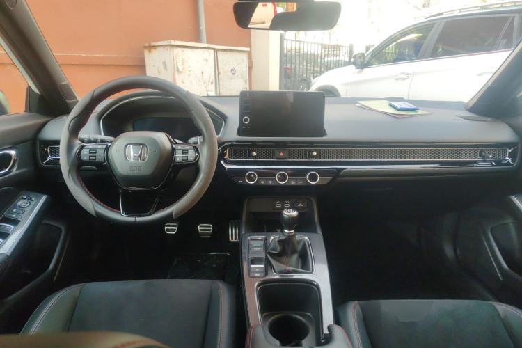 Used Honda Civic 2023 HATCHBACK 240TURBO Manual Extreme Edition Center Console