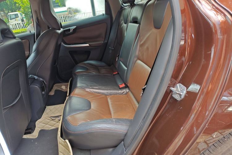 Used Volvo XC60 2015 T6 Zhiyi Edition
