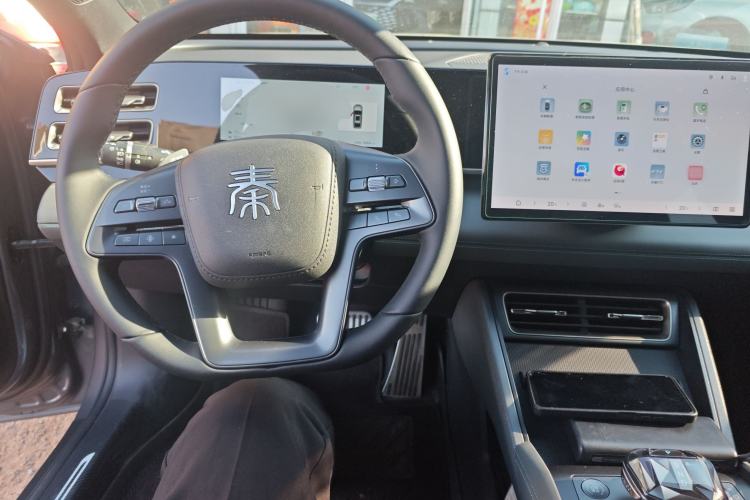 Used BYD Qin L 2025 DM-i Smart Drive 80KM Leading Model
